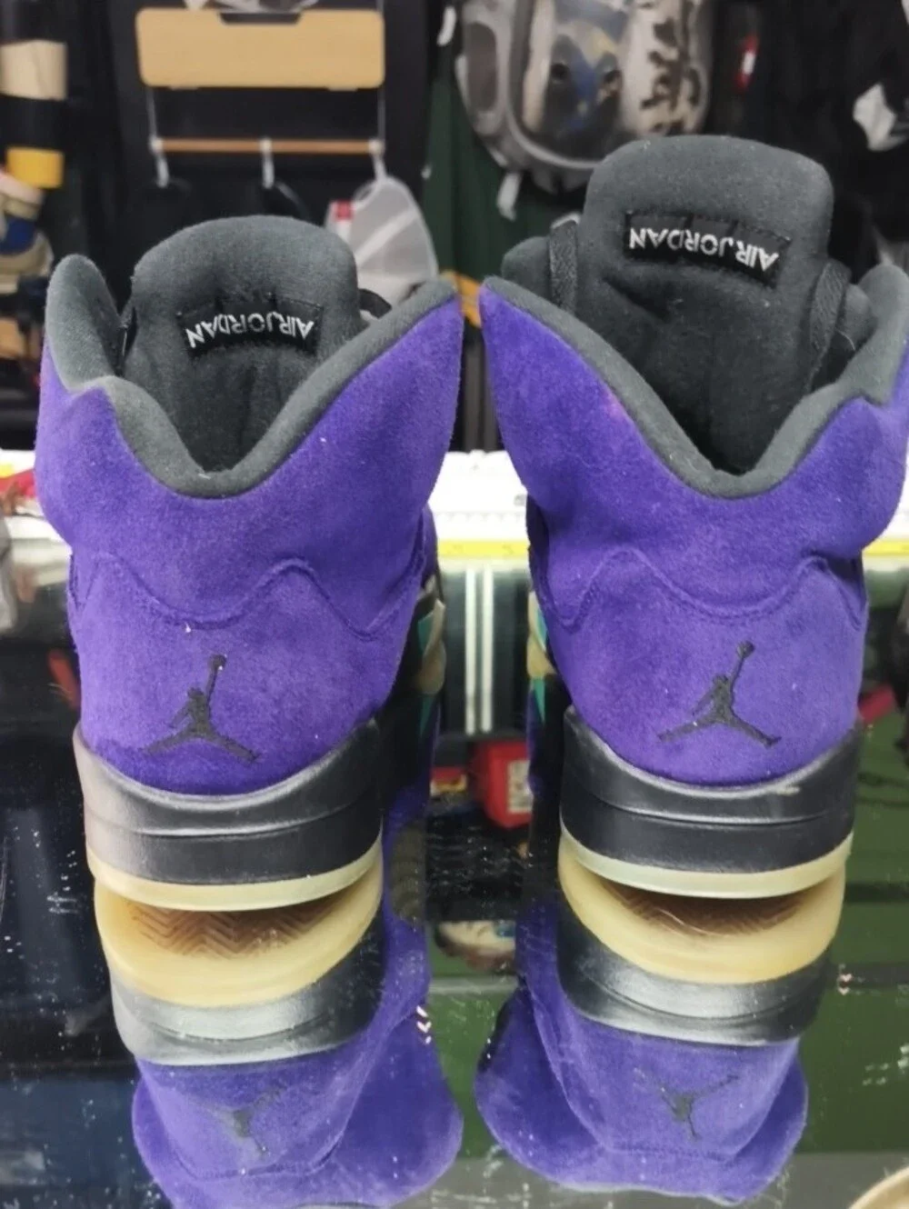 Men's 12 vibrant purple suede Nike Air Jordan 5 Retro 'Alternate Grape.